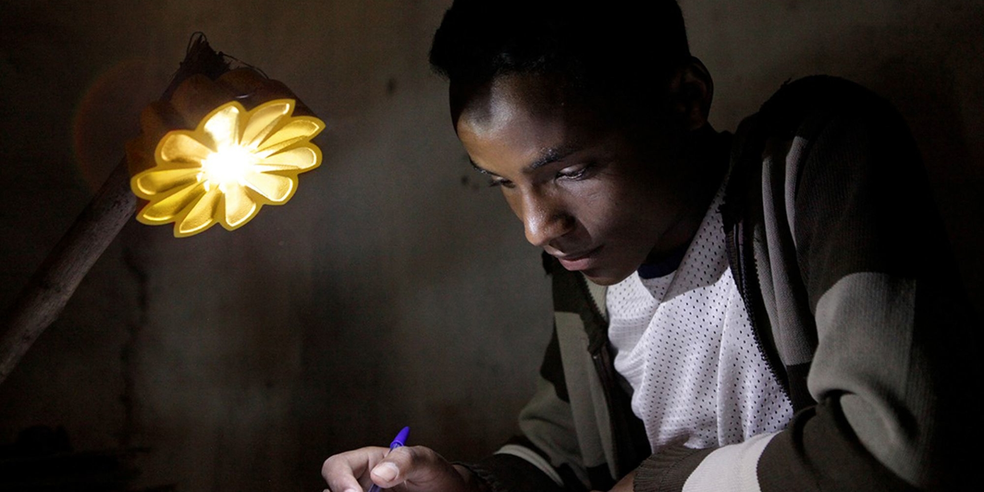 Little Sun, die kleine Solar-Sonnenblume für Afrika 12 Little Sun Content 01 | Rabatt-Coupon.com | Überall sparen mit Gutscheinen