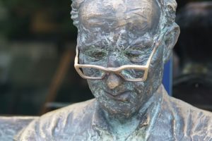statue 3439310 340 | Rabatt-Coupon.com | Überall sparen mit Gutscheinen