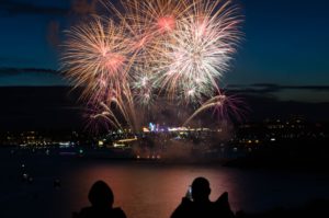 Fireworks2 | Rabatt-Coupon.com | Überall sparen mit Gutscheinen