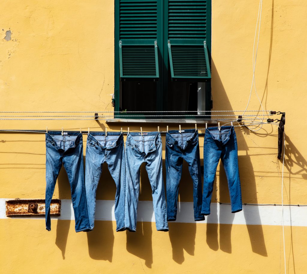 Jeans-Trends 2021: diese 6 Modelle sind jetzt total angesagt 1 ricardo gomez angel rNXy6ngoyQ0 unsplash | Rabatt-Coupon.com | Überall sparen mit Gutscheinen
