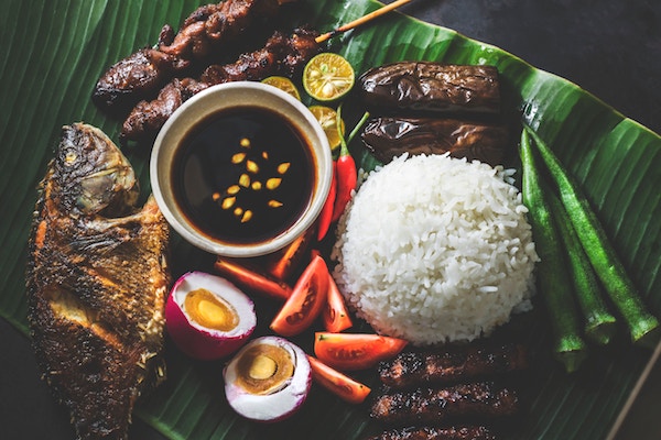 Gegrillter Fisch und Reis | Rabatte Coupons