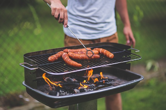 Würstchen auf dem Grill | Rabattcoupons