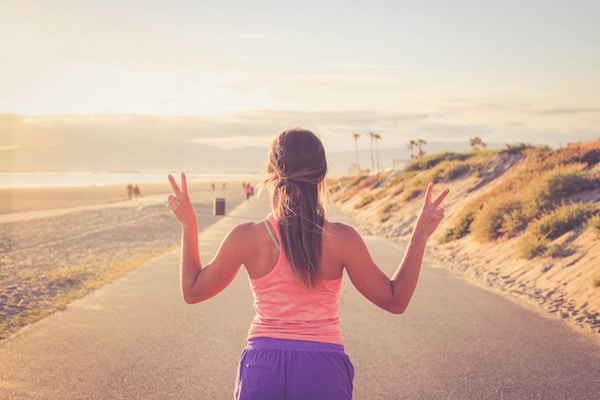 Eine junge Frau beim Sport | Rabatte Coupons