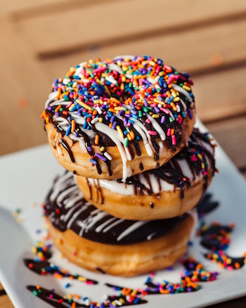 Schokodonuts mit Zuckerstreuseln | Rabatte Coupons