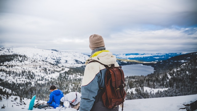 Bergwanderer im Winter | rabatte coupons