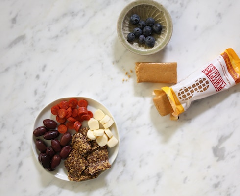 Wer die Riegel lieber kaufen will, spart sich mit dem Weight Watchers Gutschein die Versandkosten. Gekaufter Riegel; www.rabatt-coupon.com