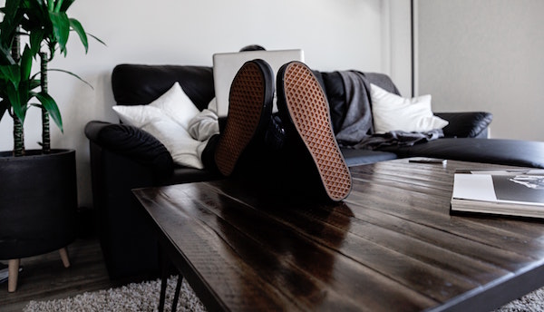 Finde dein neues Trend Outfit für die Zeit nach dem Home Office | rabattcoupon