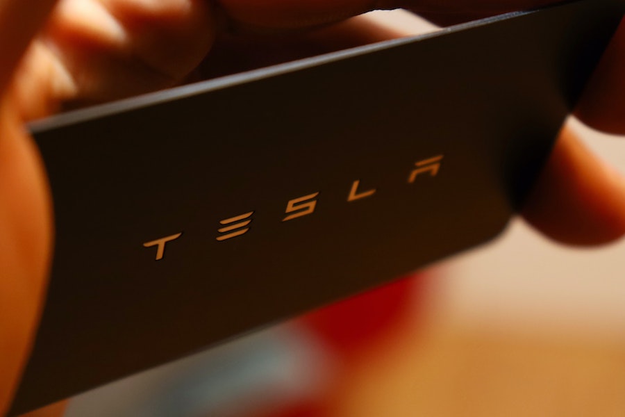 Tesla Smartphone 2021 | Tesla Smartphone Review | www.rabatt-coupon.com