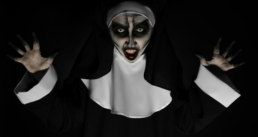 The NUN Halloween Look