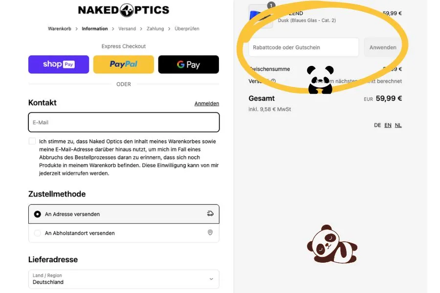 Screenshot des Warenkorbs im Onlineshop von NAKED Optics. Rechts im Bild ist ein Eingabefeld mit der Aufschrift „Rabattcode oder Gutschein“ sowie ein Button „Anwenden“ gelb umkreist. Links sieht man Felder zur Eingabe der E-Mail-Adresse, Lieferadresse und Versandmethode. Verschiedene Express-Zahlmethoden wie Shop Pay, PayPal und Google Pay sind oben eingeblendet. Mehrere Panda-Illustrationen zieren die Darstellung.