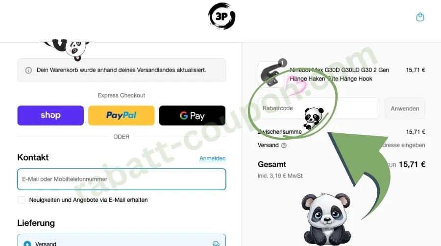 Das Bild zeigt die Kassenseite von 3Pscooters mit verschiedenen Express-Zahlungsoptionen wie Shop Pay, PayPal und Google Pay. Rechts ist das Feld zur Eingabe eines Rabattcodes grün markiert und mit einem Panda-Icon versehen. Unten rechts sitzt ein gezeichneter Panda, der den Bestellbereich optisch ergänzt.