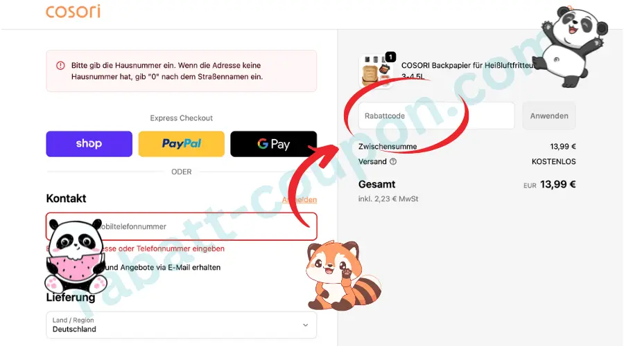 Das Bild zeigt die Checkout-Seite des COSORI Onlineshops mit Kontakt- und Lieferfeldern auf der linken Seite und der Bestellübersicht auf der rechten Seite. In der Bestellübersicht ist ein Eingabefeld für einen Rabattcode deutlich markiert, über das ein Gutschein eingelöst werden kann. Oben werden verschiedene Express-Zahlungsarten wie PayPal und Google Pay angezeigt.